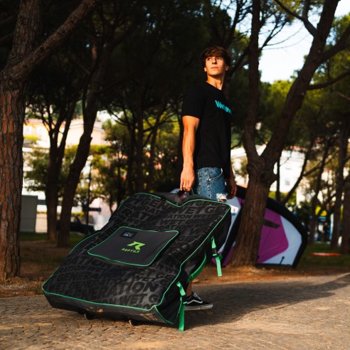 Boardbag Ufo wing board